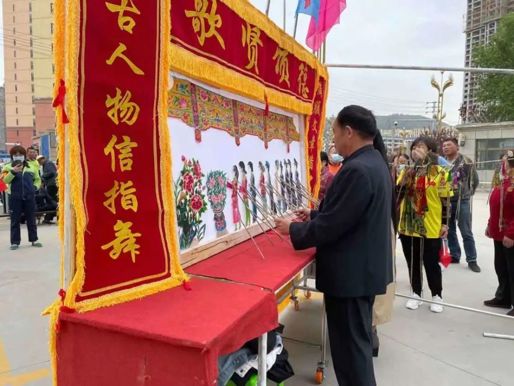 新澳門王中王期期中，揭秘彩票背后的秘密與策略，揭秘新澳門王中王彩票背后的秘密與策略，期期中探秘彩票世界