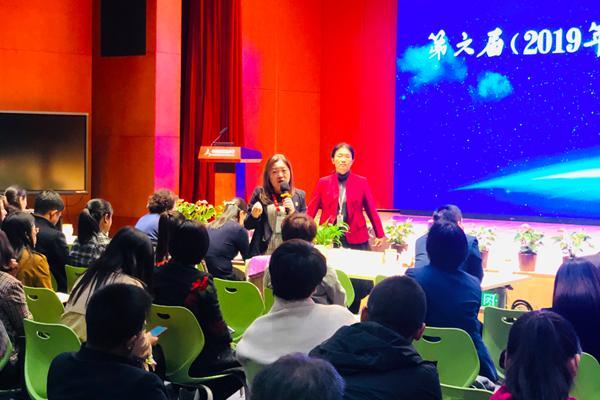 芳草地免費(fèi)資料論壇，共享知識(shí)的海洋，芳草地免費(fèi)資料論壇，知識(shí)的海洋共享平臺(tái)