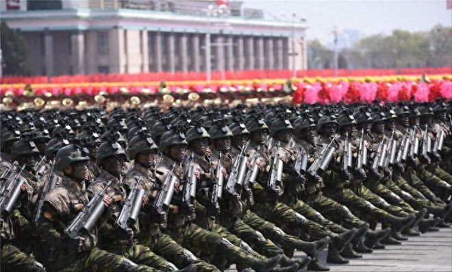 閱兵式的重要性，彰顯國(guó)威、凝聚民心與展示軍事力量，閱兵式的意義，彰顯國(guó)威、凝聚民心與展示軍事力量風(fēng)采