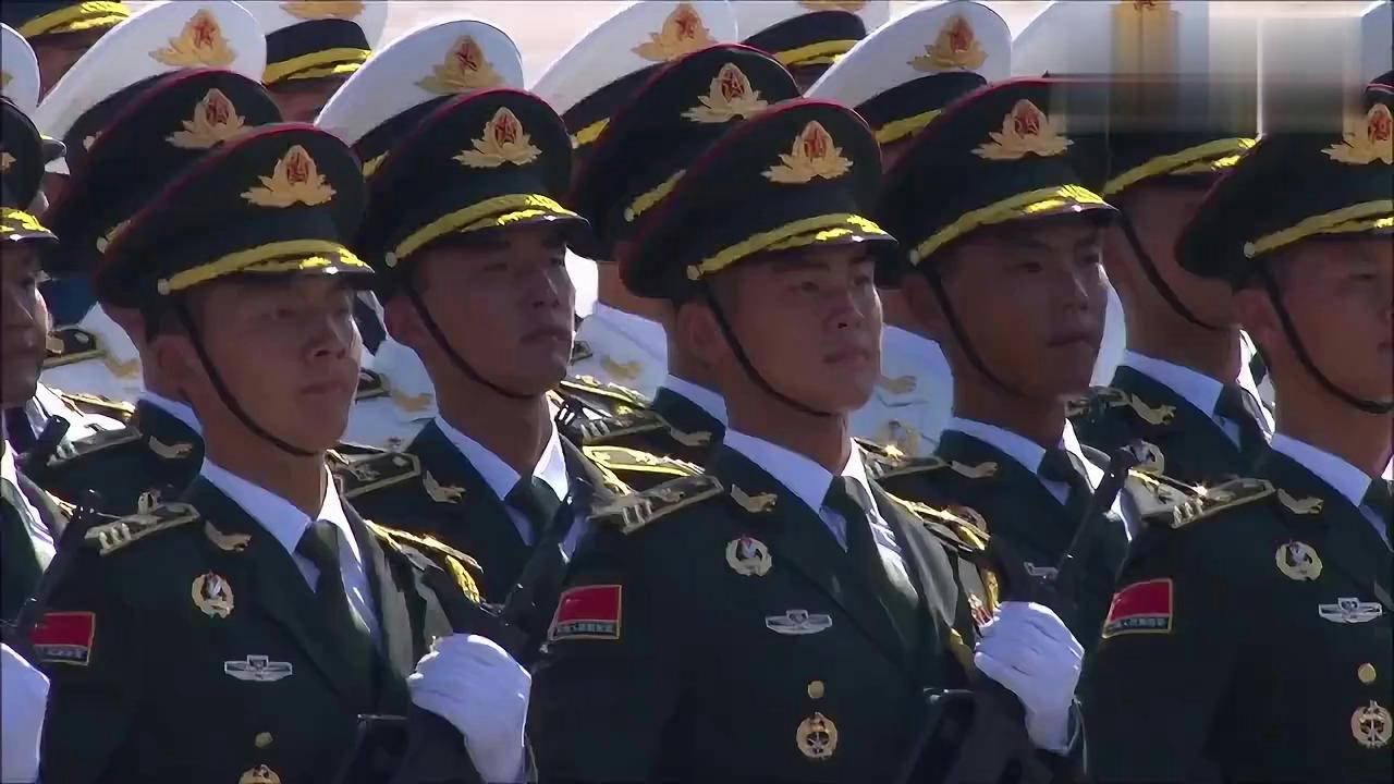 三軍儀仗隊(duì)霸氣視頻，展現(xiàn)雄壯軍威與卓越風(fēng)采，三軍儀仗隊(duì)雄壯風(fēng)采霸氣展現(xiàn)視頻，彰顯卓越軍威與風(fēng)采