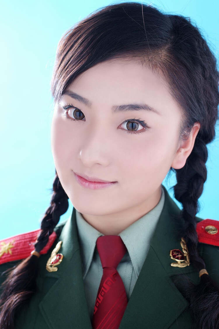 中國最漂亮的女兵照片第一名——展現(xiàn)英雄之美與榮耀印記，中國女兵第一名，榮耀印記與英雄之美的璀璨瞬間