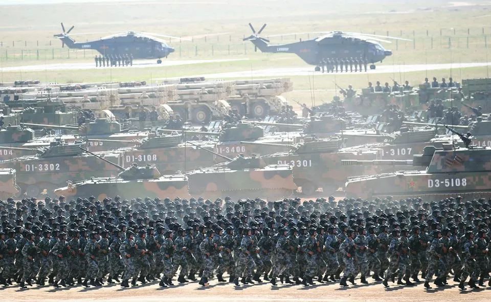 建軍90周年閱兵儀式，回顧輝煌歷程，展望嶄新未來，建軍90周年閱兵儀式，回顧輝煌歷程，展望嶄新未來，彰顯軍威國威的力量展示