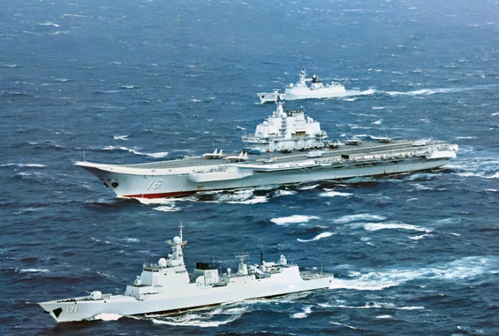 山東艦與伊麗莎白女王號(hào)，兩大戰(zhàn)艦的對(duì)比，山東艦與伊麗莎白女王號(hào)戰(zhàn)艦對(duì)比解析