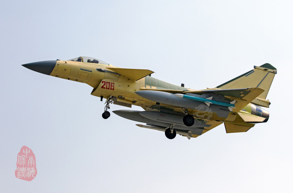 殲10的原型機(jī)是什么？深度解析中國(guó)空軍的主力戰(zhàn)斗機(jī)起源，揭秘殲10原型機(jī)，深度解析中國(guó)空軍主力戰(zhàn)斗機(jī)起源