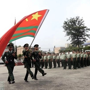 武警部隊軍旗，榮耀的象征與力量的體現(xiàn)，武警部隊軍旗，榮耀與力量的象征