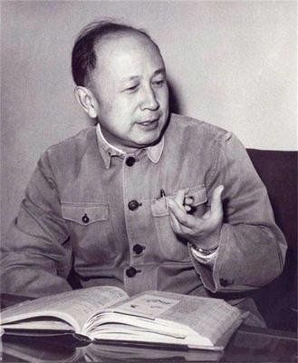錢學(xué)森的成就和貢獻(xiàn)，偉大的科學(xué)家的一生，錢學(xué)森的偉大成就與科學(xué)貢獻(xiàn)，一生獻(xiàn)身于科學(xué)事業(yè)的光輝歷程
