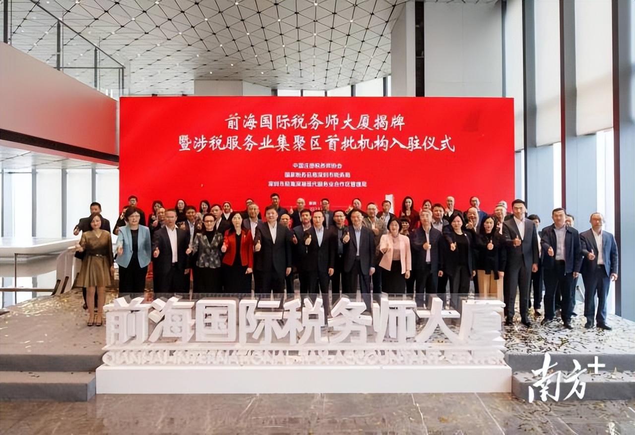 獨(dú)家爆料2025年香港正版資料免費(fèi)大全——一站式獲取所有資源！，獨(dú)家爆料，2025年香港正版資料大全——免費(fèi)獲取所有資源一站式平臺(tái)！