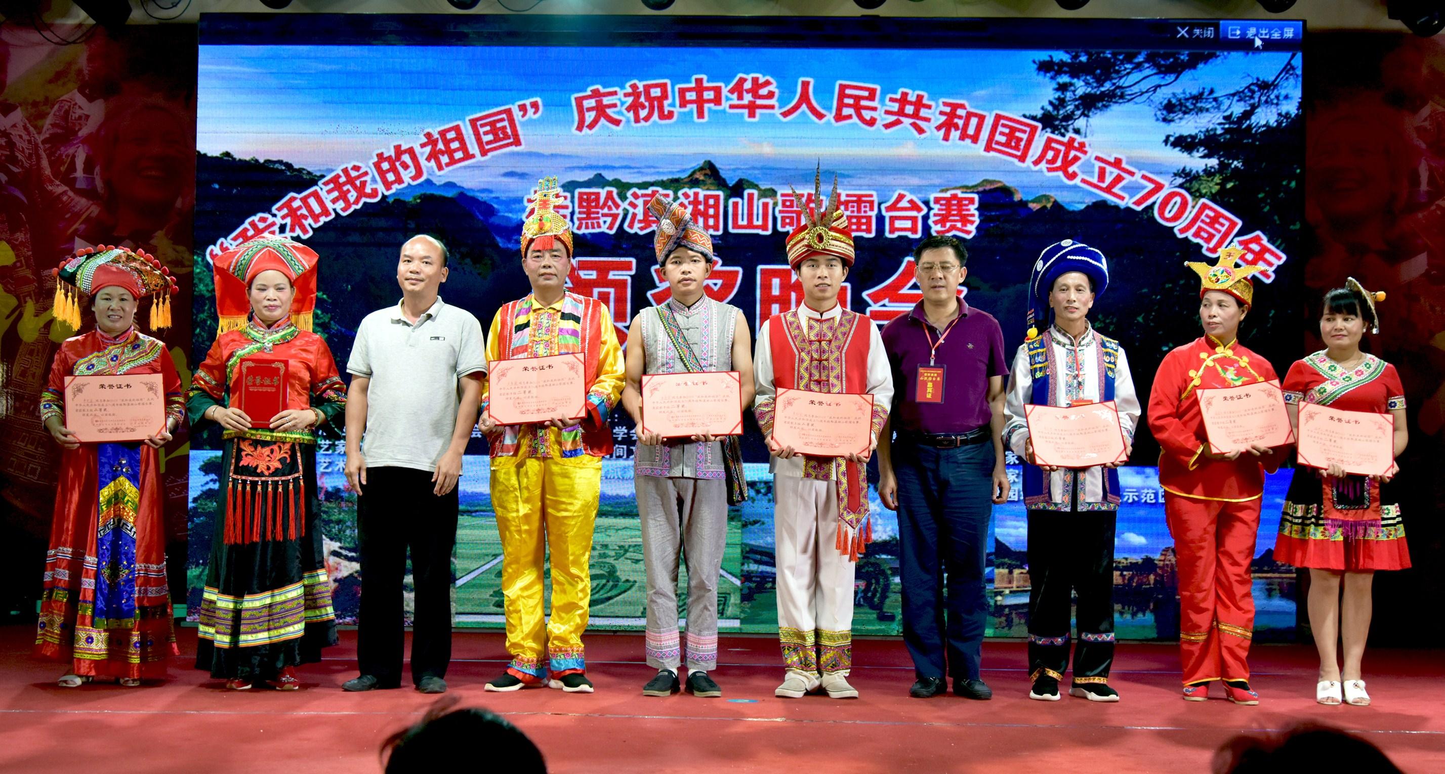 王中王免費(fèi)四肖選一肖，揭秘真相與策略，王中王免費(fèi)四肖選一肖，真相揭秘與策略探討