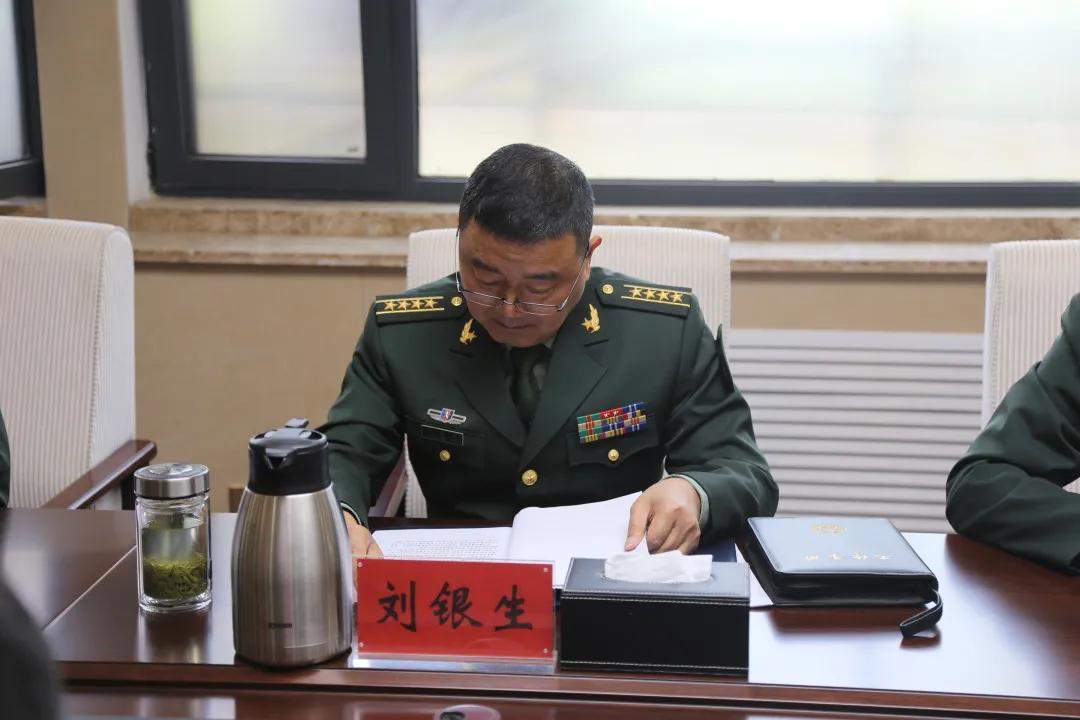 部隊每日新聞講評稿子，部隊每日新聞講評概覽，最新動態(tài)與要點(diǎn)解析